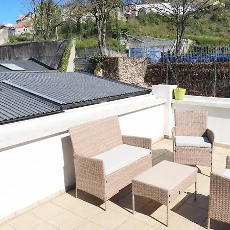 Lumineux Avec Terrasse De 40m2 10min Des Remparts Apartment